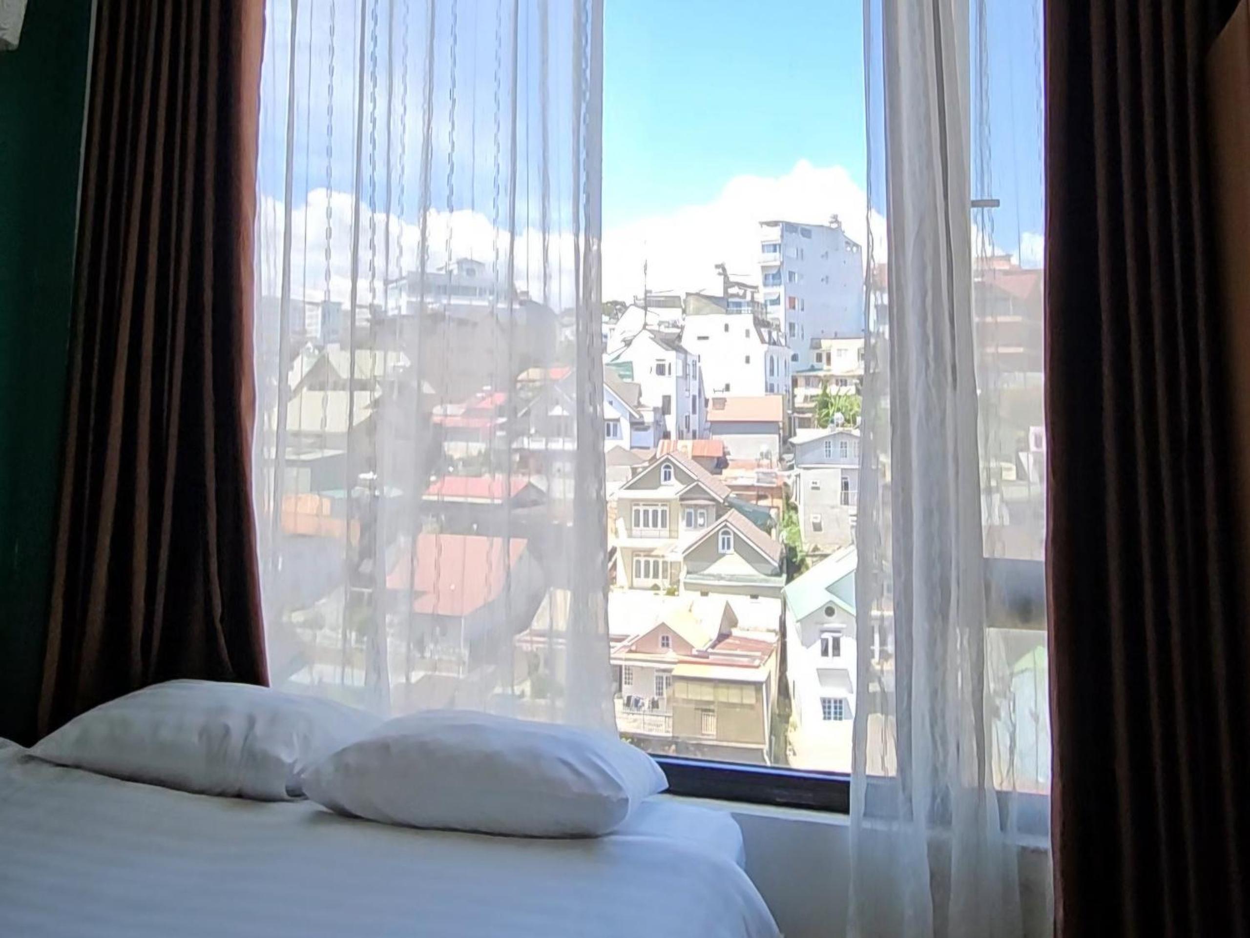 Ngàn Phố Studio & Love Hotel