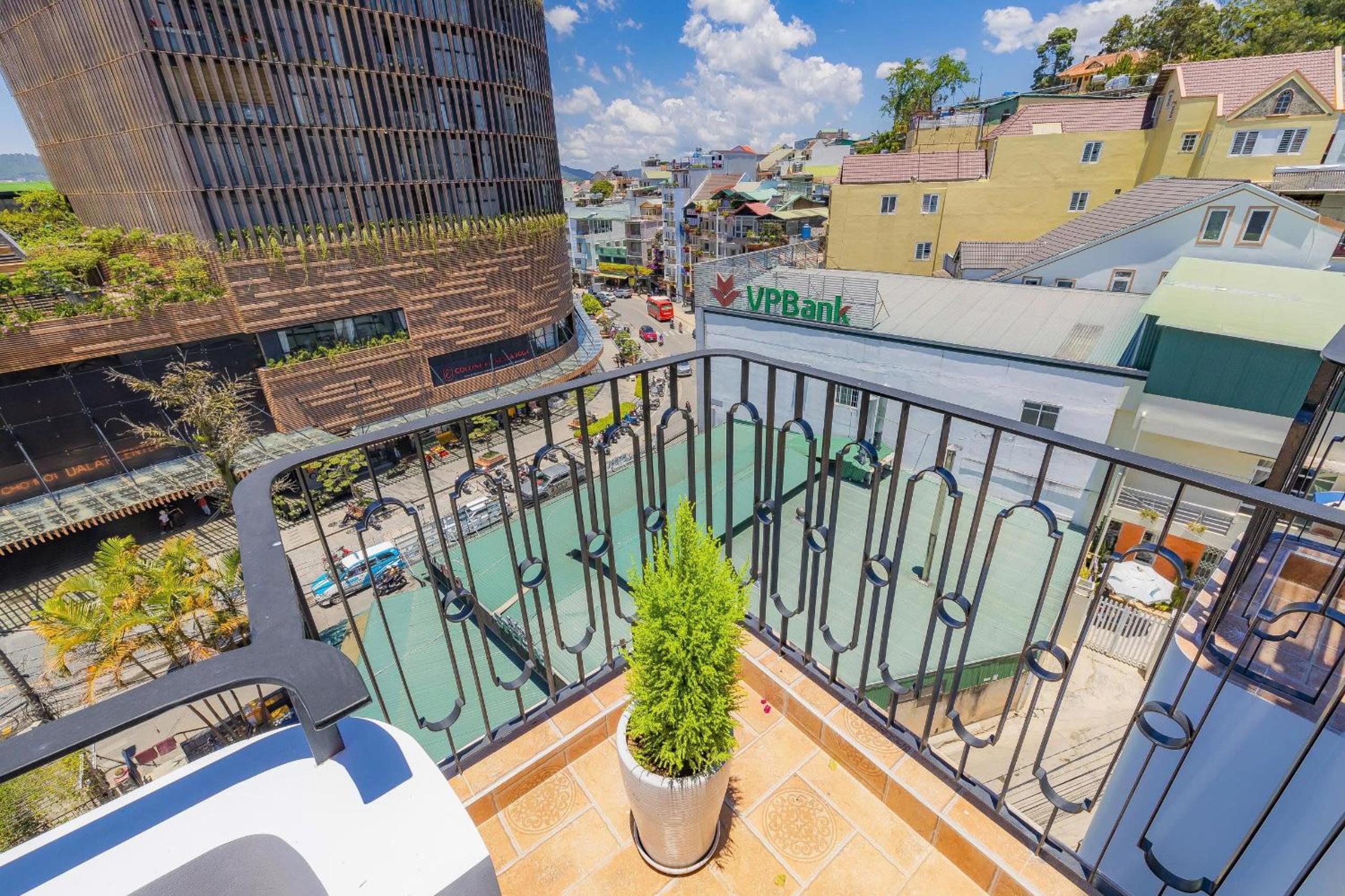 Khanh Uyen 1 Hotel