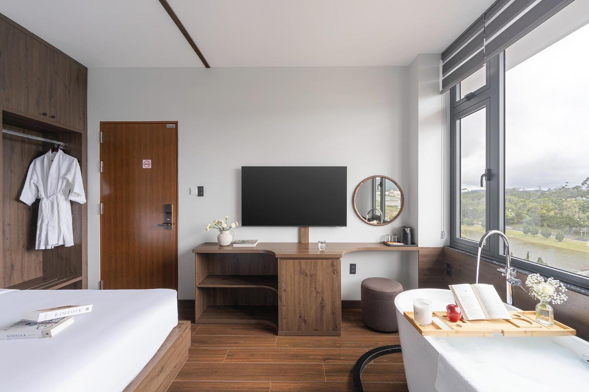 Scenery Hotel DaLat