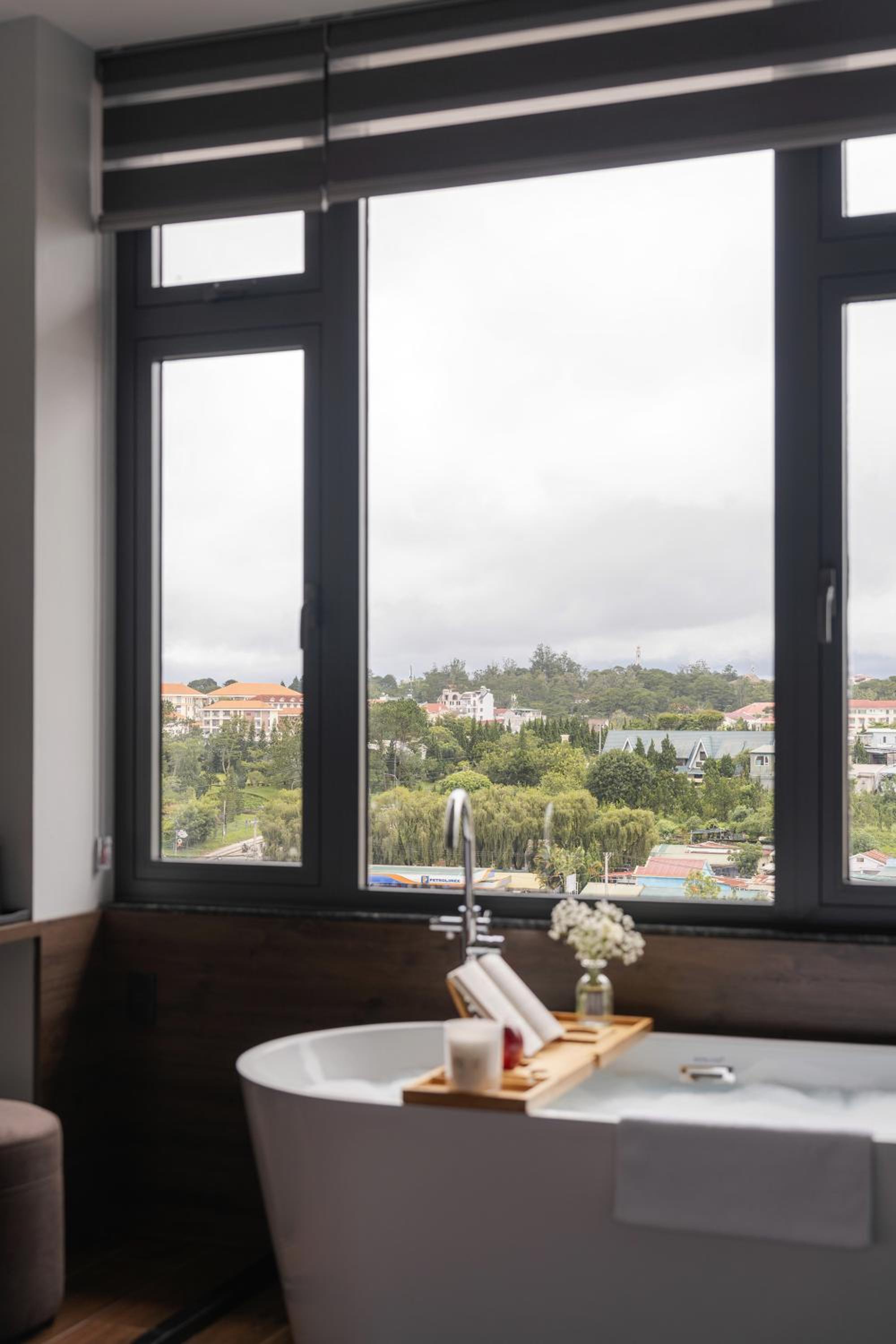 Scenery Hotel DaLat