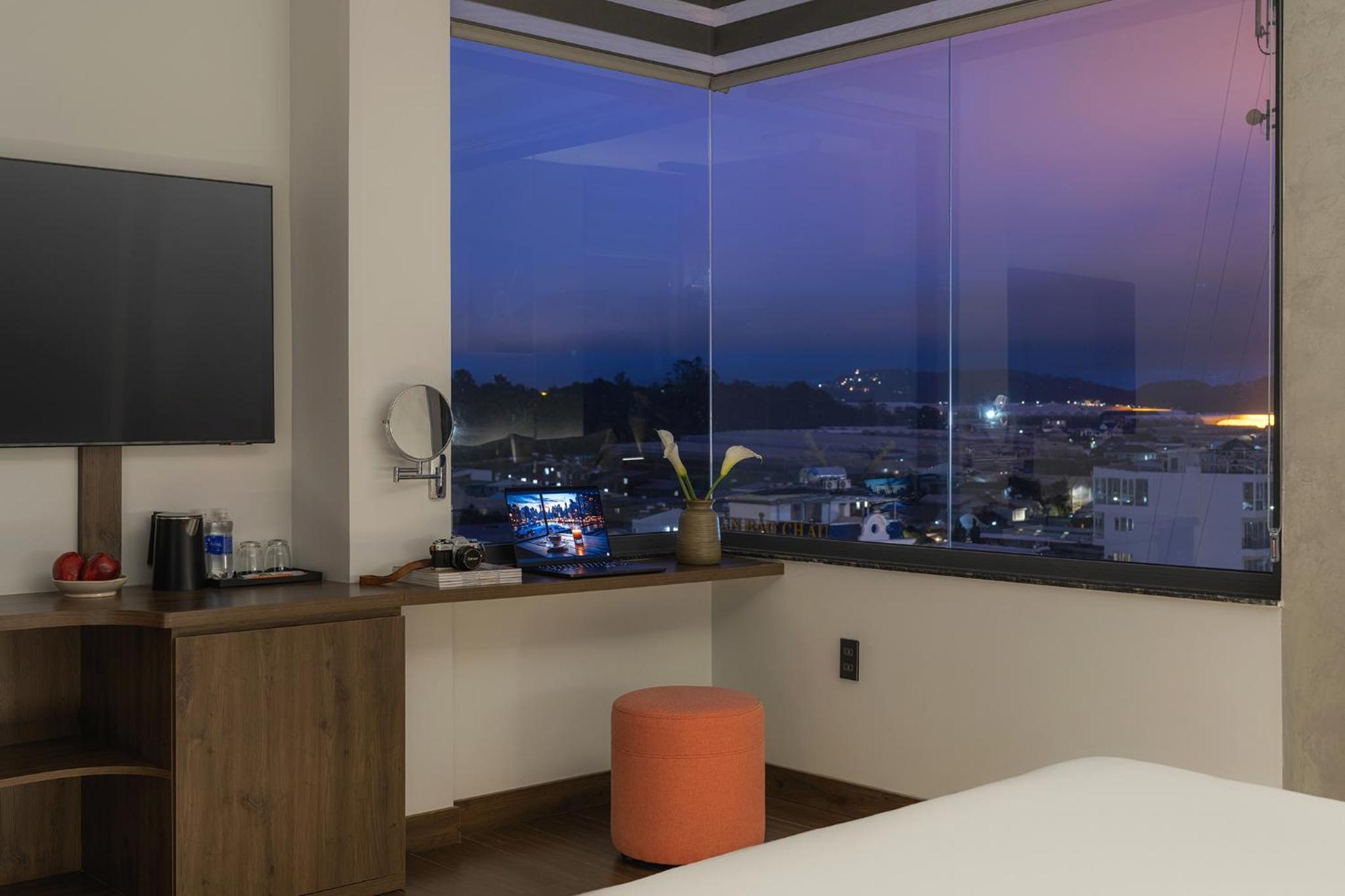 Scenery Hotel DaLat