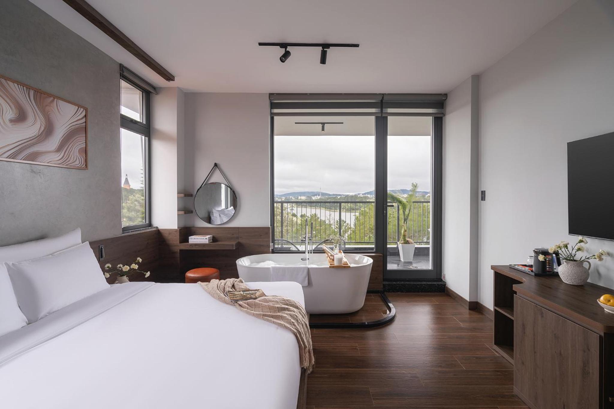 Scenery Hotel DaLat