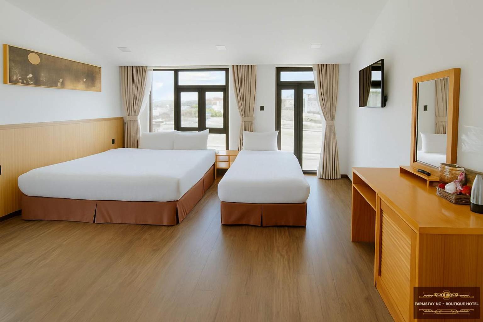 Farmstay NC - Boutique Hotel