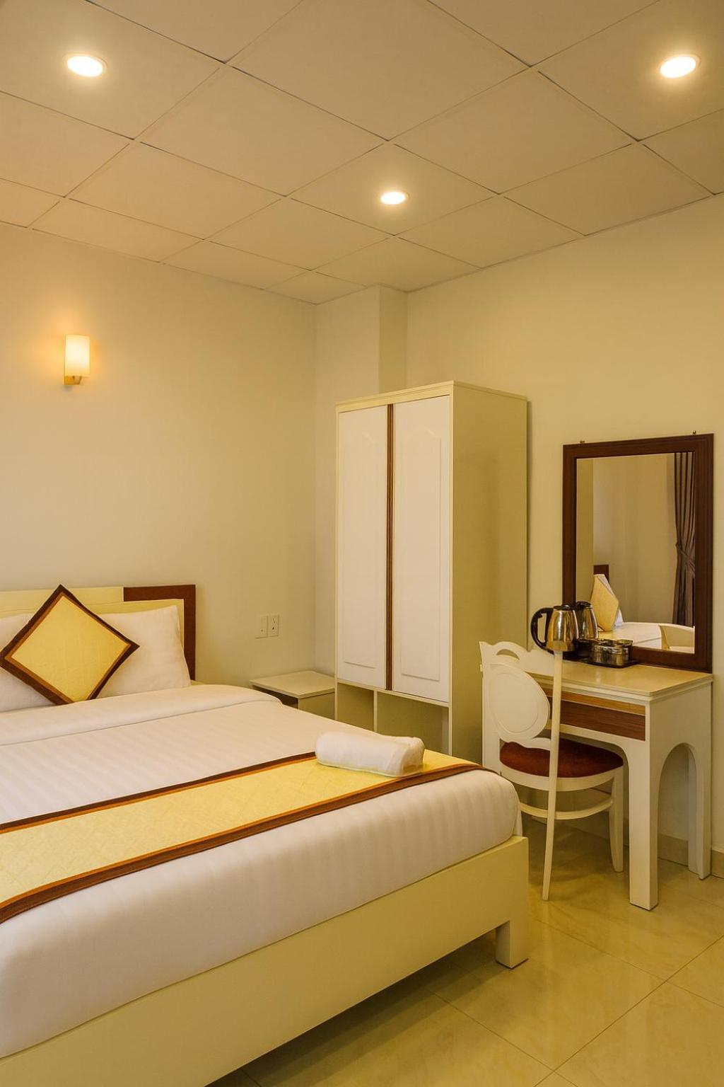 Thanh Downtown Hotel - Bước Chân Là Đến Chợ Đêm