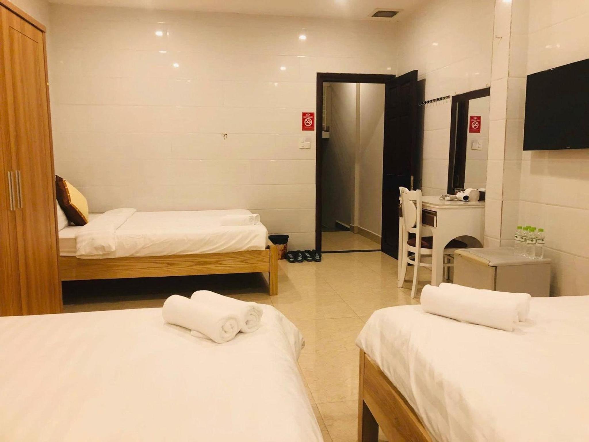 Thanh Downtown Hotel - Bước Chân Là Đến Chợ Đêm