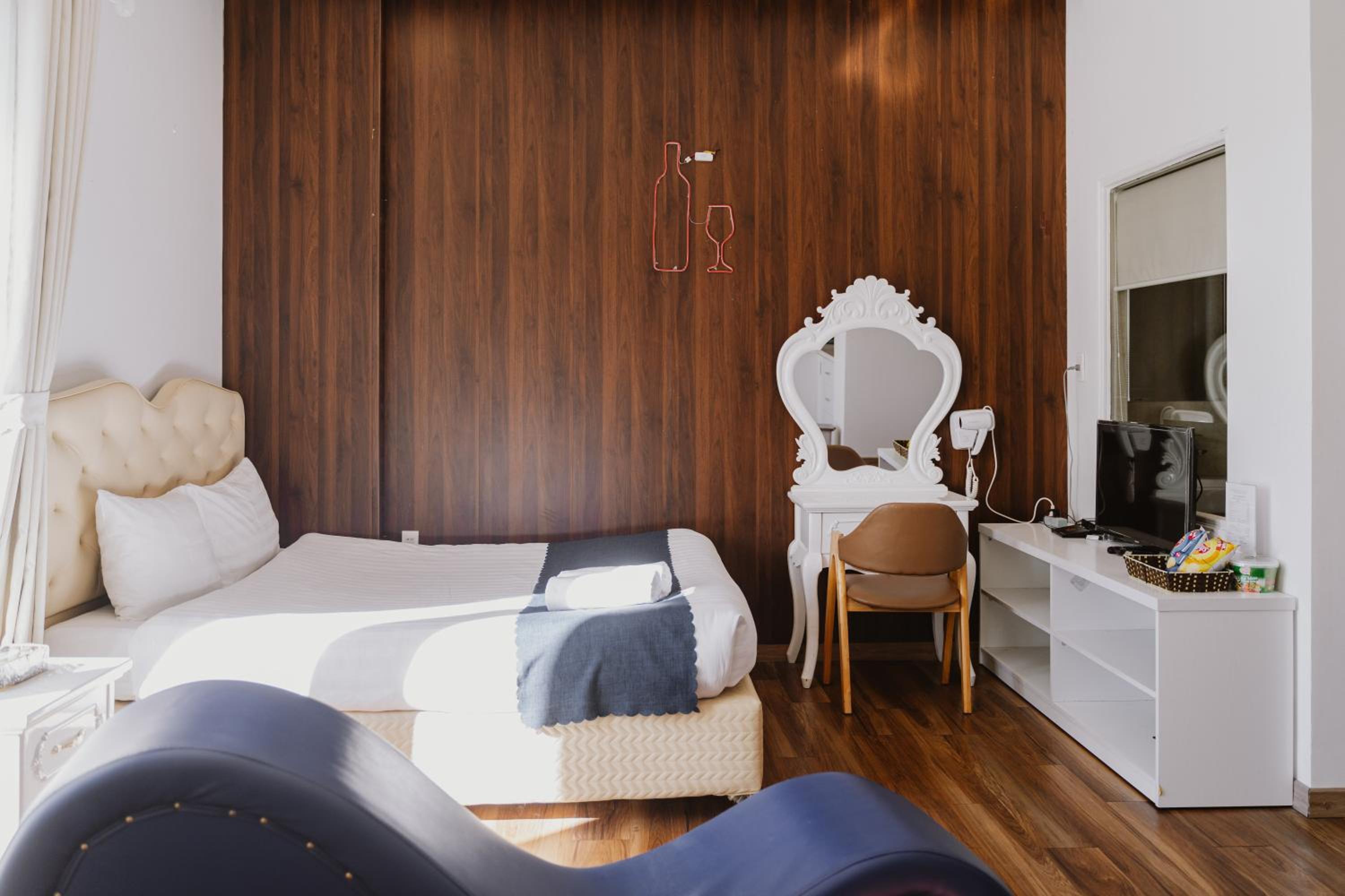 Ngàn Phố Studio & Love Hotel