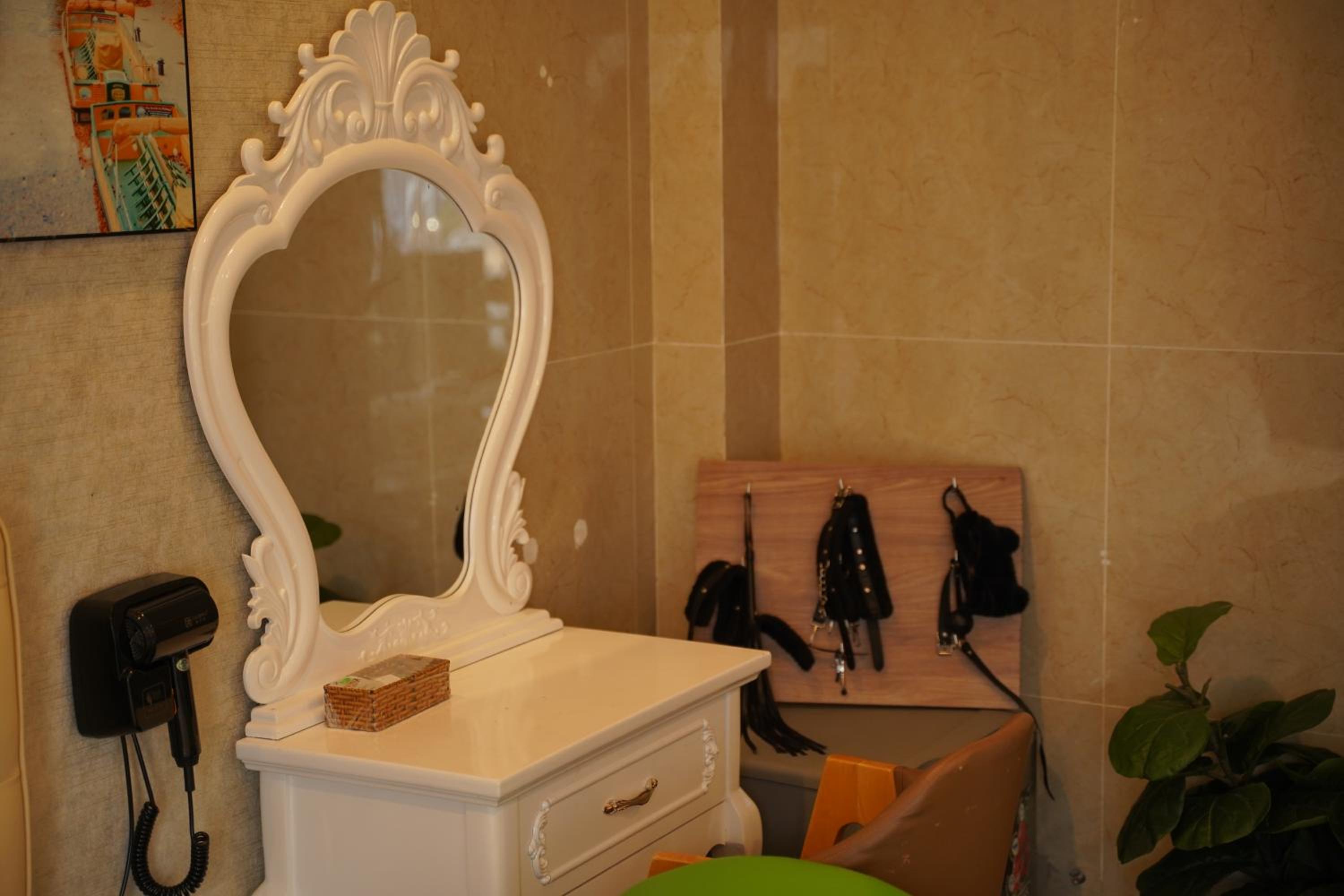 Ngàn Phố Studio & Love Hotel