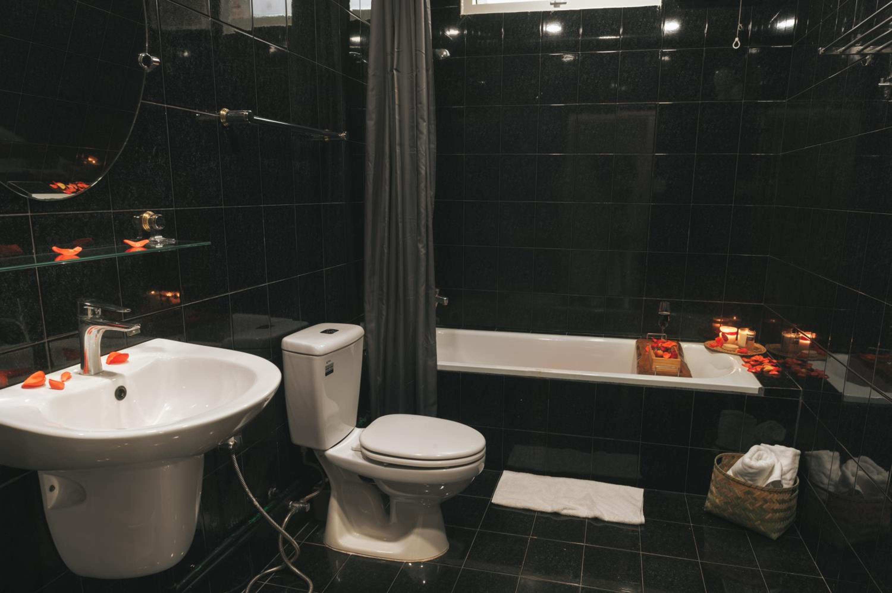 Ngàn Phố Studio & Love Hotel