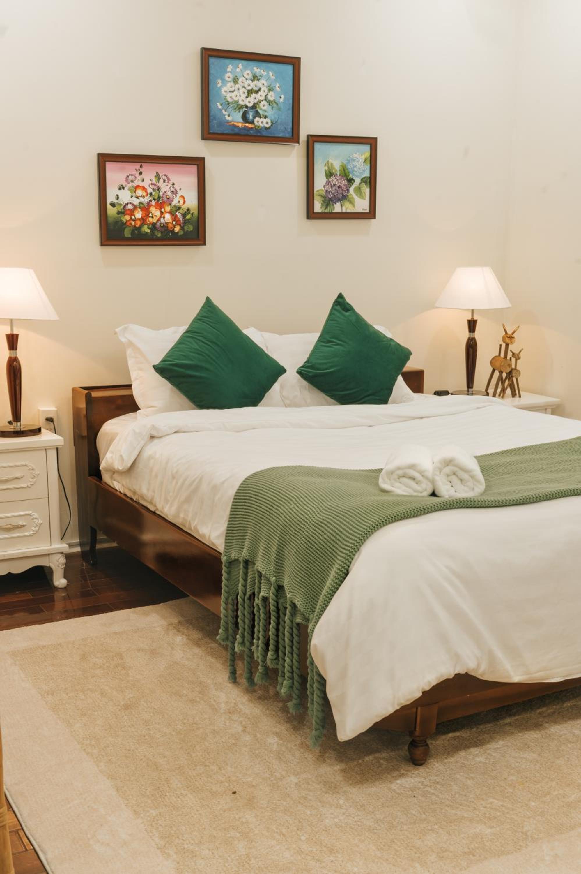 Ngàn Phố Studio & Love Hotel