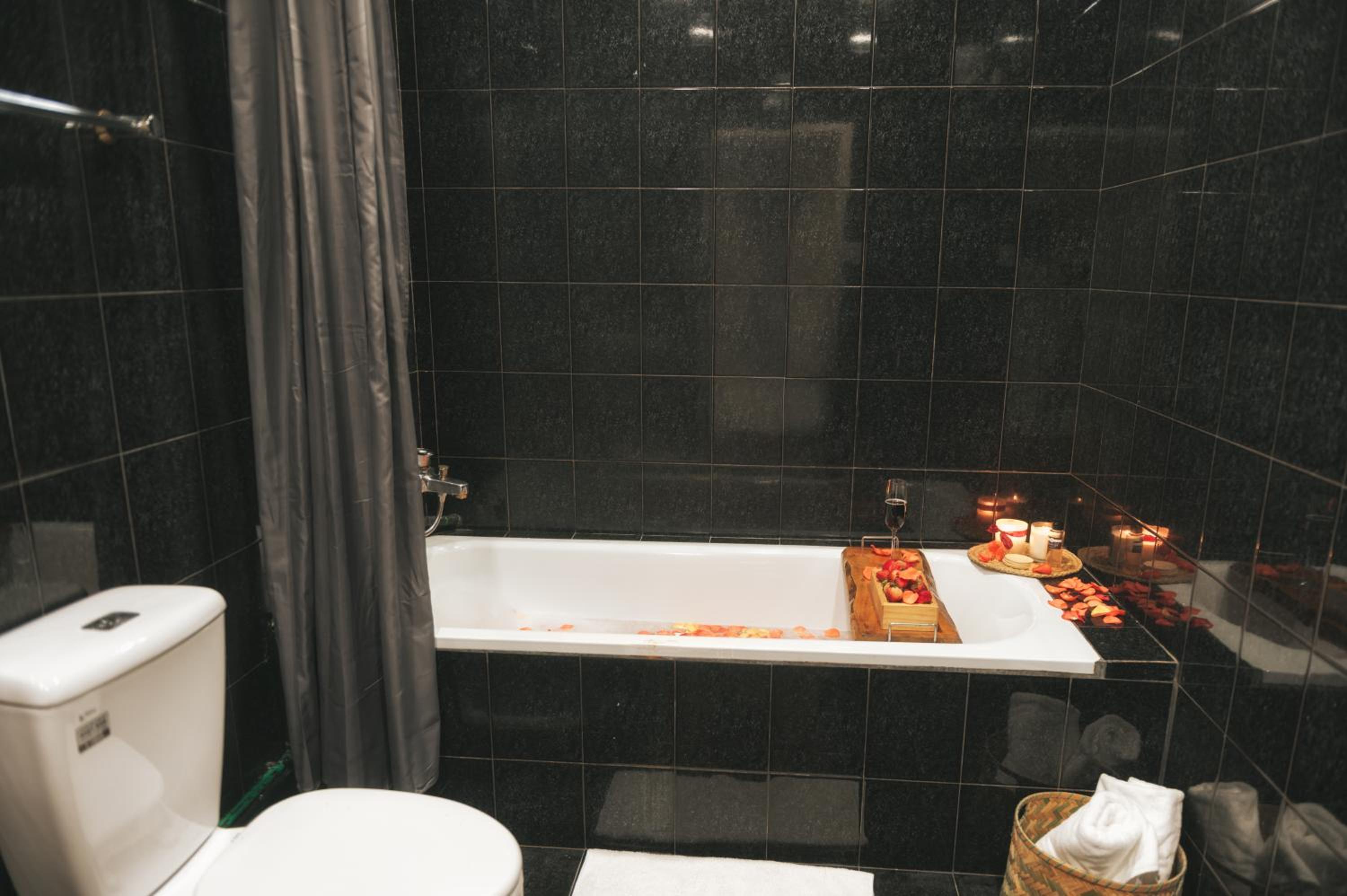 Ngàn Phố Studio & Love Hotel