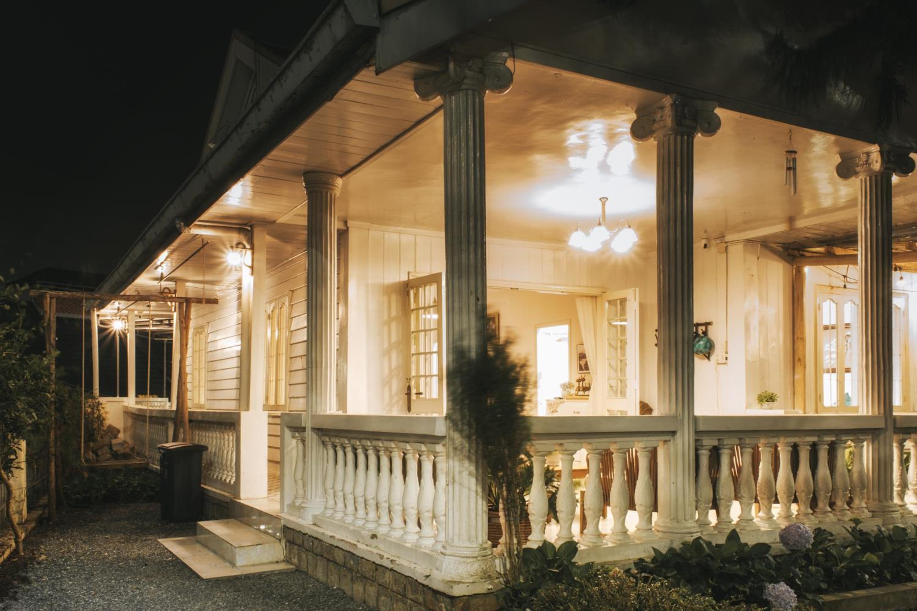Ngàn Phố Studio & Love Hotel