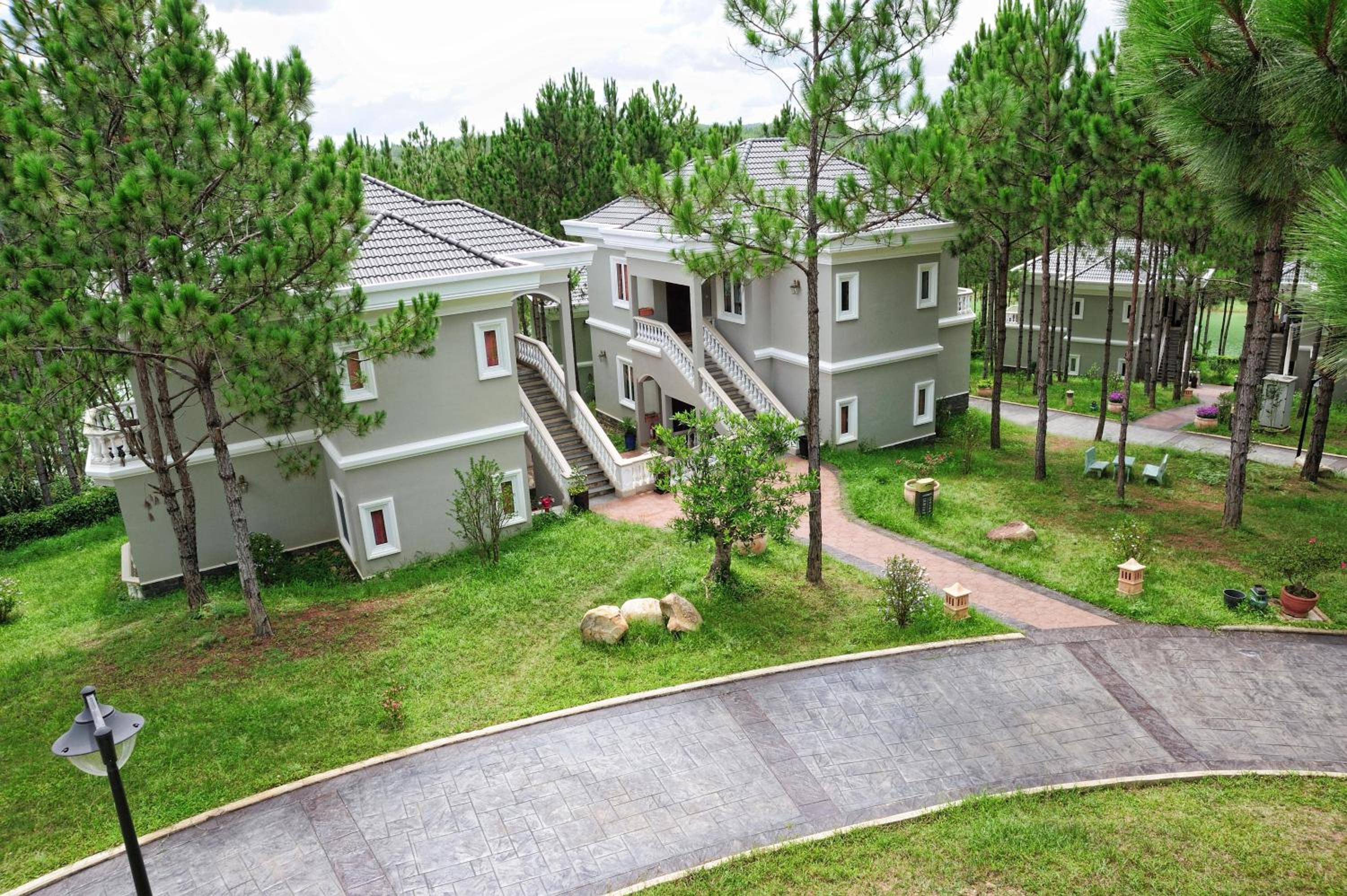 Dalat Edensee Lake Resort & Spa