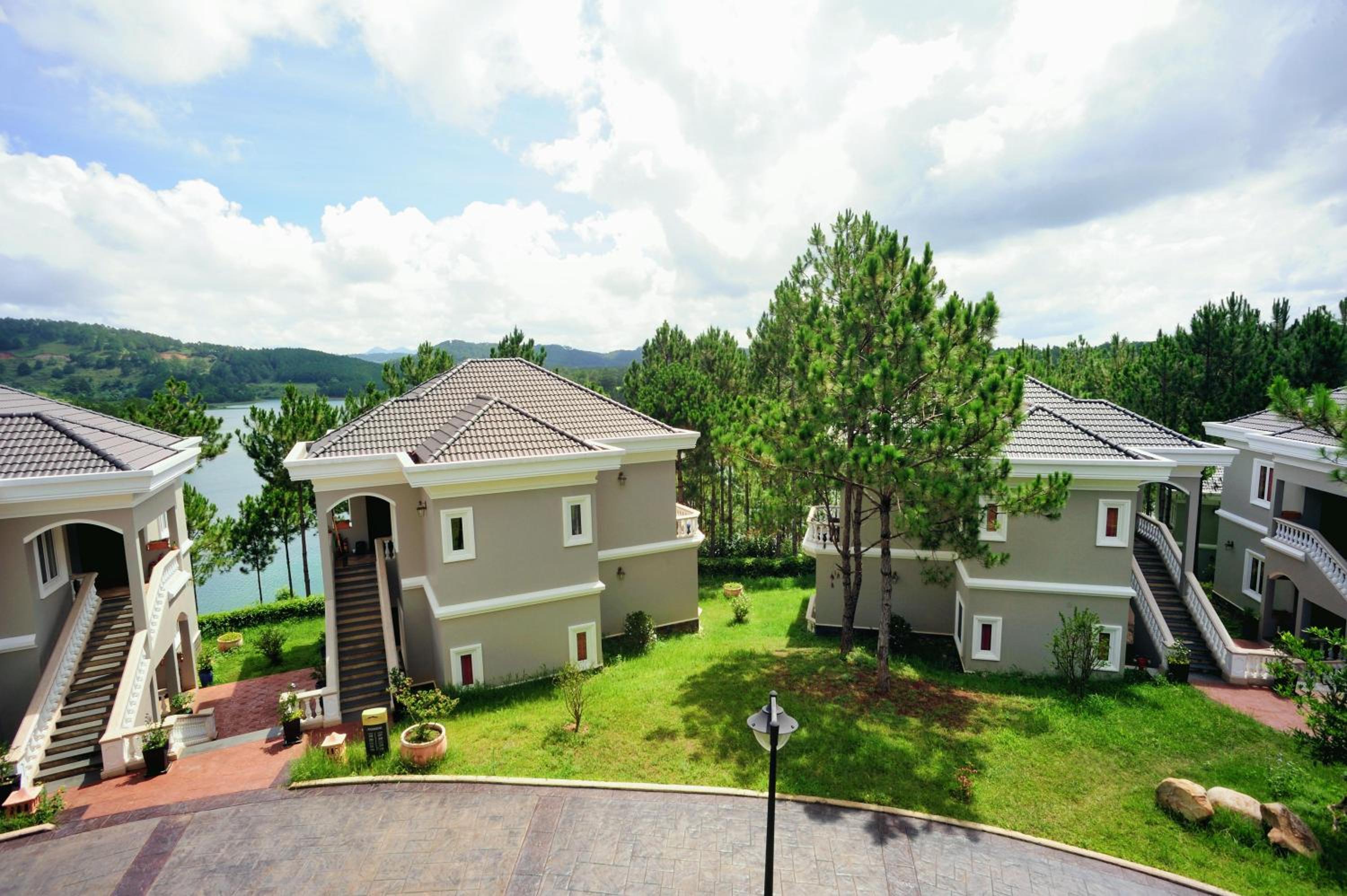 Dalat Edensee Lake Resort & Spa