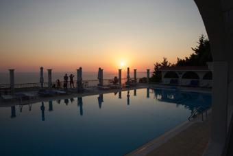 Mouikis Sun Village