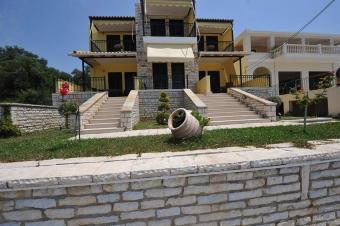 Koronisia Apartments