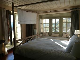 Kedros - Α Stone maisonette with lounge and 2 bedrooms