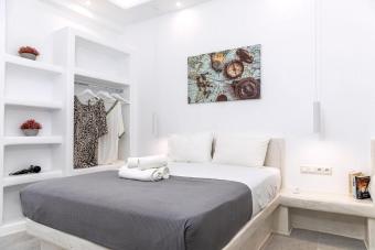 Superb Naxos Apartment Grand Suite In The Heart Of Town Balcony City Views Saint George