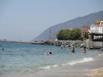 Hôtels près de la plage à Plomarion