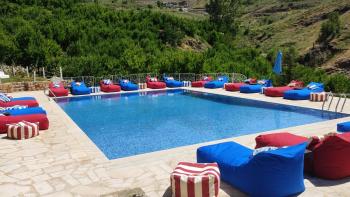 Hôtels avec parking à Fārayyā