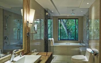 Luxury hotels à Mulu