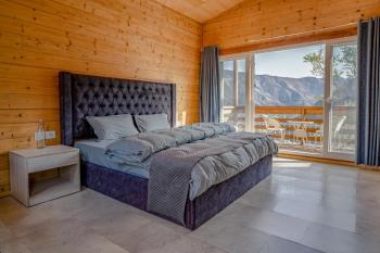 Pet-friendly hotels à Miānī