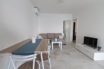 Apartment Tomo