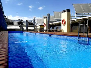 Apartments Pool Barcelona Center