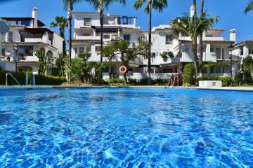 Apartamentos y casas SERINAMAR- Banús, Marbella