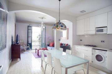 ApartEasy - Authentic Family Apartment