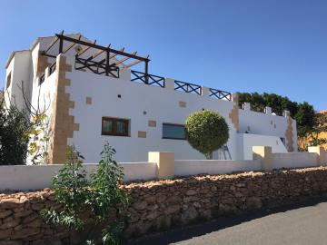 Casa Del Medio