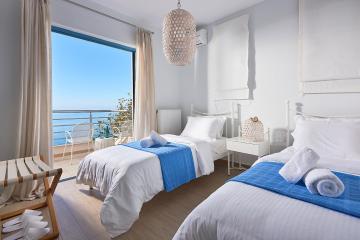 Xenia Residence & Suites