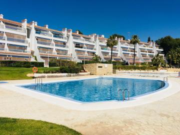 Apartamentos Jardines del Puerto Altamar