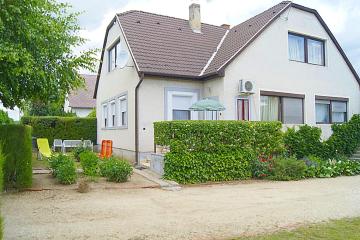 Badacsonytomaj apartman 2+2 fő részére