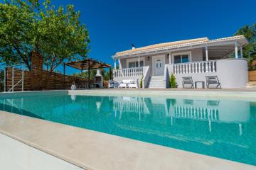 Oliveto Villa