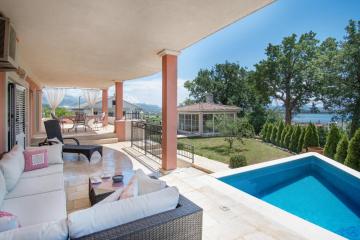 Holiday House Dita - with the pool and sea view