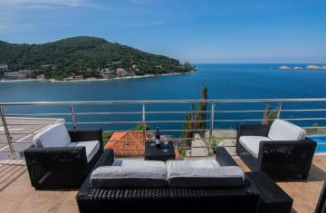 Seaview apartment Laura
