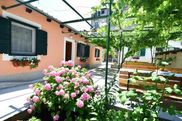 Apartments Odrina
