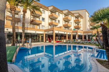 Hotel Illot Suites
