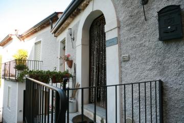 B&B Lo Straniero