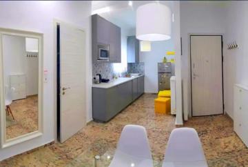 Modern apartment near the sea and Acropolis
