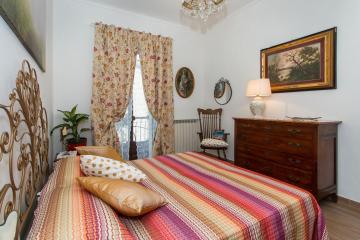 La Bela Rosin by Torino Home