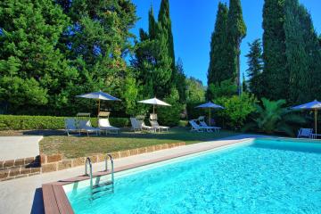 Villa Camaiore by PosarelliVillas
