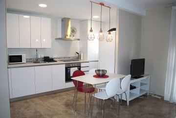 Luminoso Apartamento con parking privado