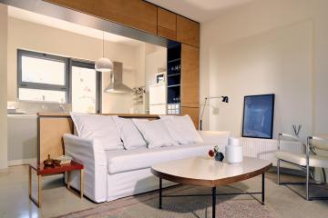Two level apartment with panoramic view