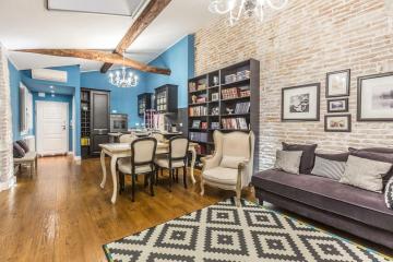 Delightful Carbonesi || The Place Bo Apartments