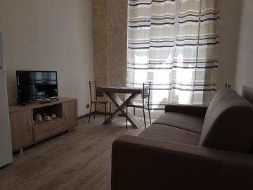 Sant Ambrogio Flat
