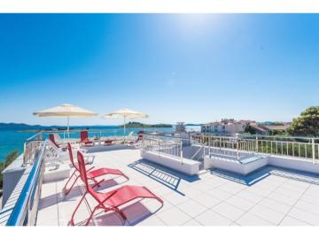 Lovely Apartment in Pako tane with Terrace