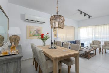 Luxury Modern Flat Marias