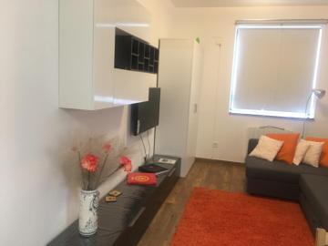 Encantador estudio con dormitorio tipo loft en alquiler en El Viso
