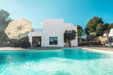 Villa Piscis by Abahana Villas